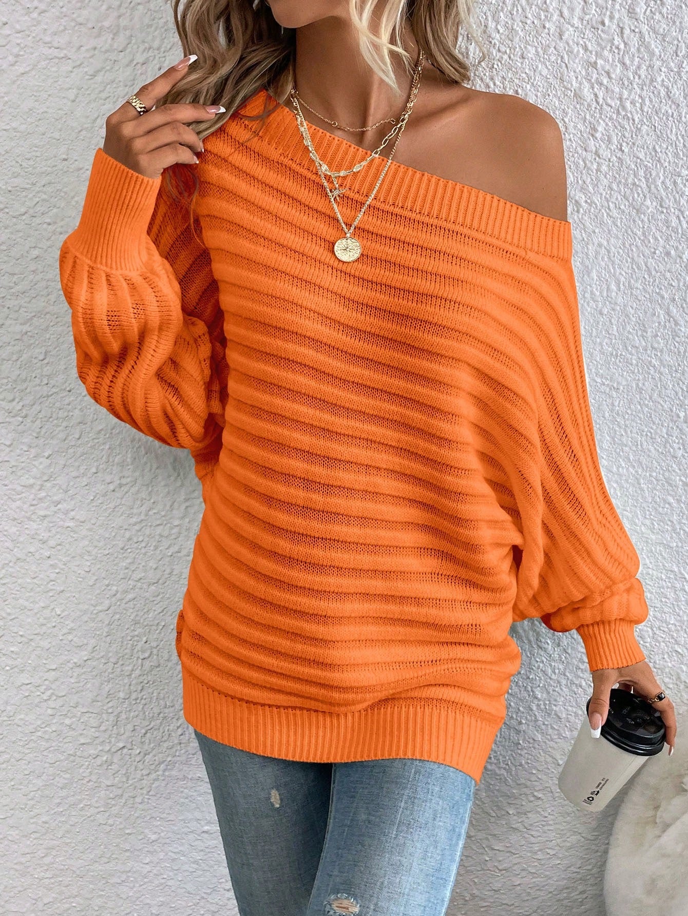Blusa Ombro Caído em Tricô com Textura Canelada Blusa Ombro Caído em Tricô com Textura Canelada