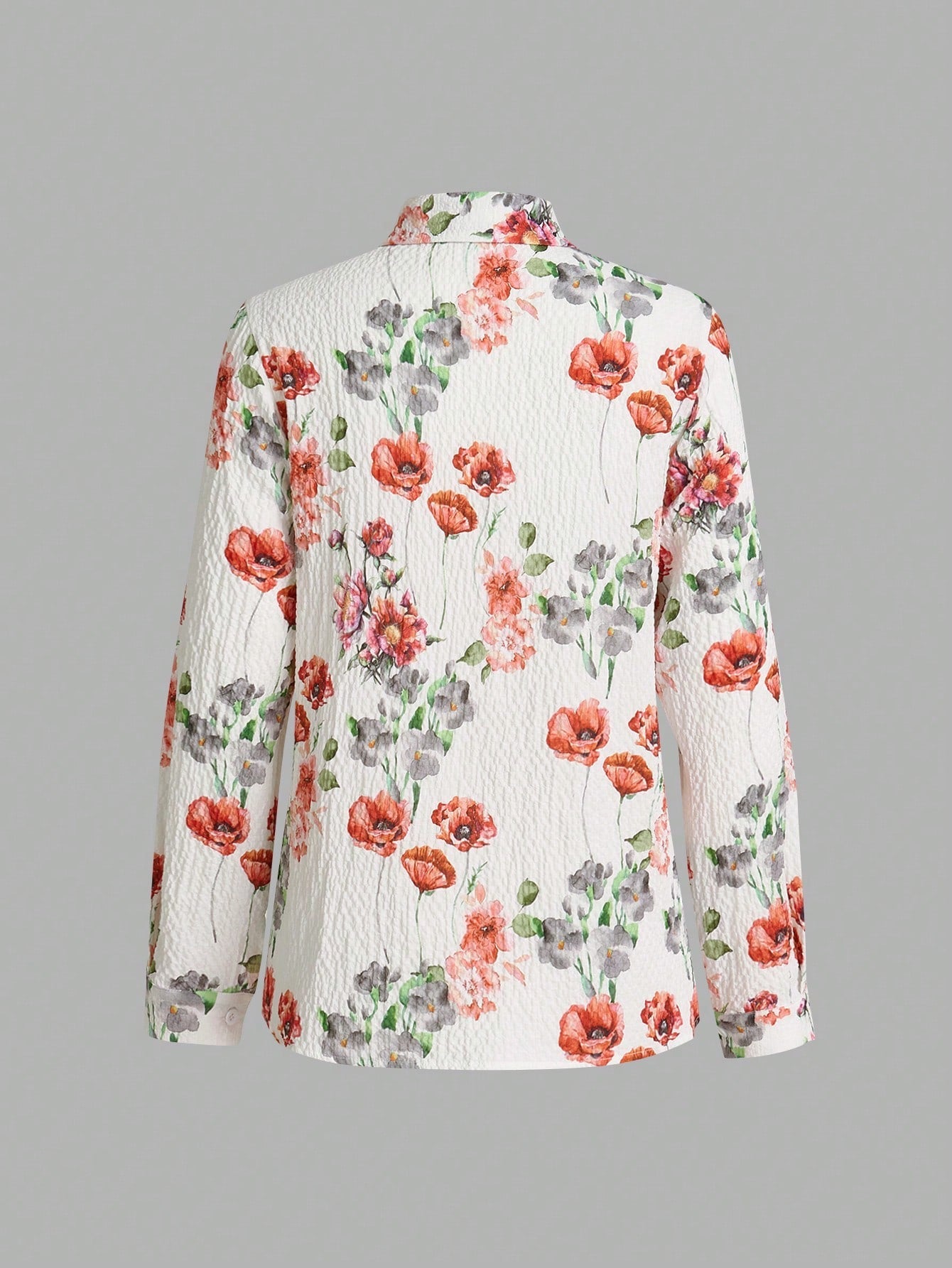 Camisa Floral em Linho com Decote Profundo Camisa Floral em Linho com Decote Profundo