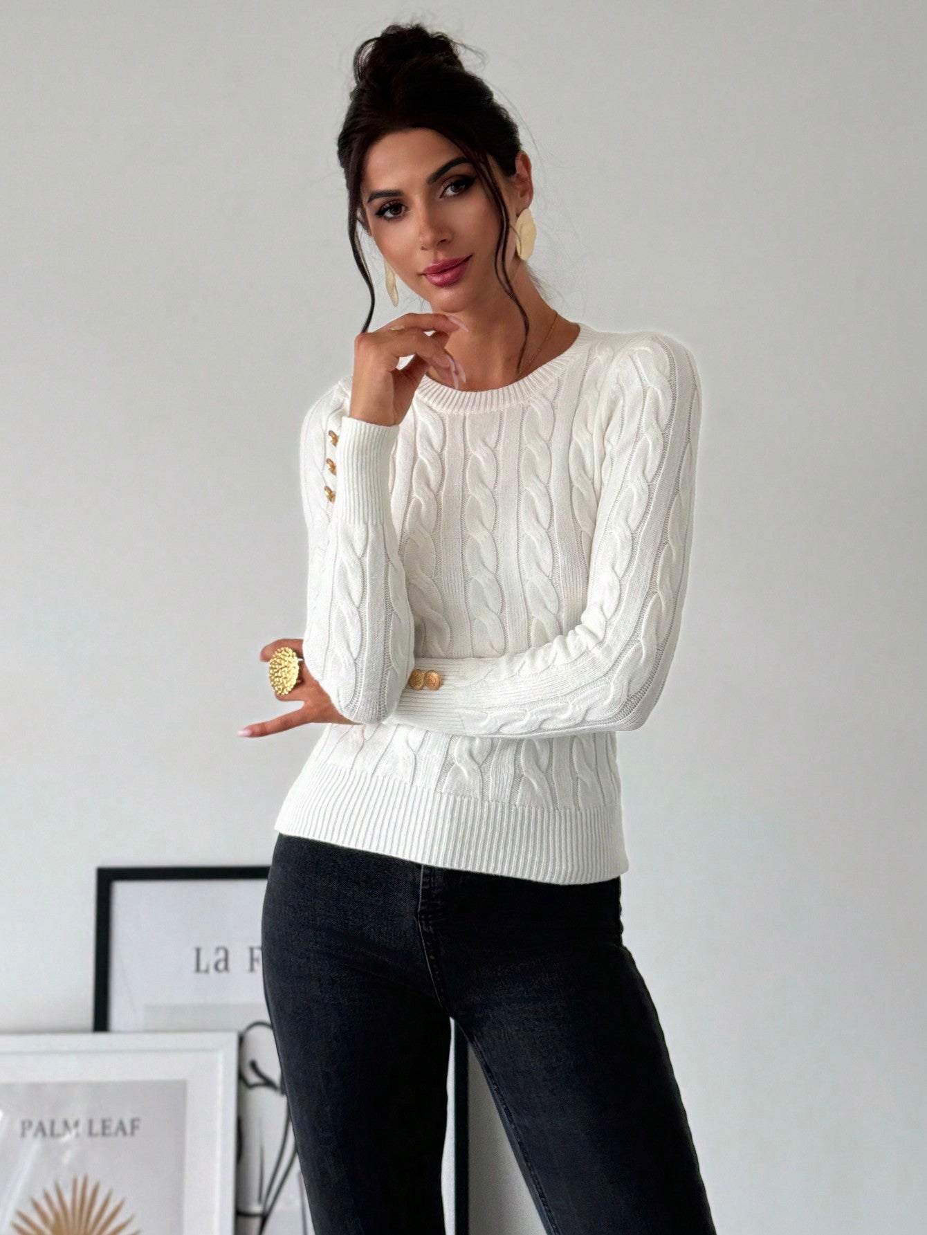 Blusa Tricot com Trança e Botões nos Punhos Blusa Tricot com Trança e Botões nos Punhos