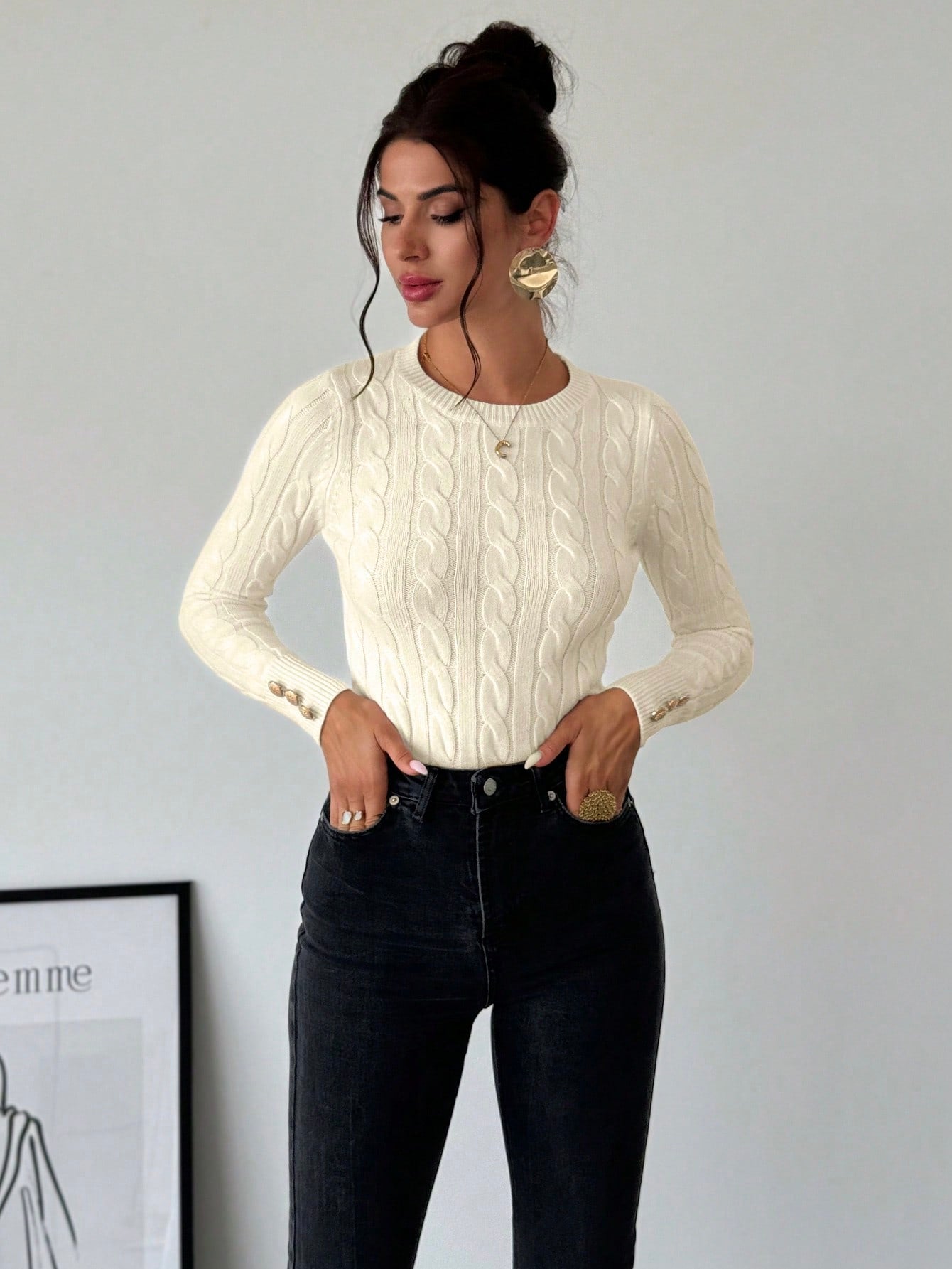 Blusa Tricot com Trança e Botões nos Punhos Blusa Tricot com Trança e Botões nos Punhos