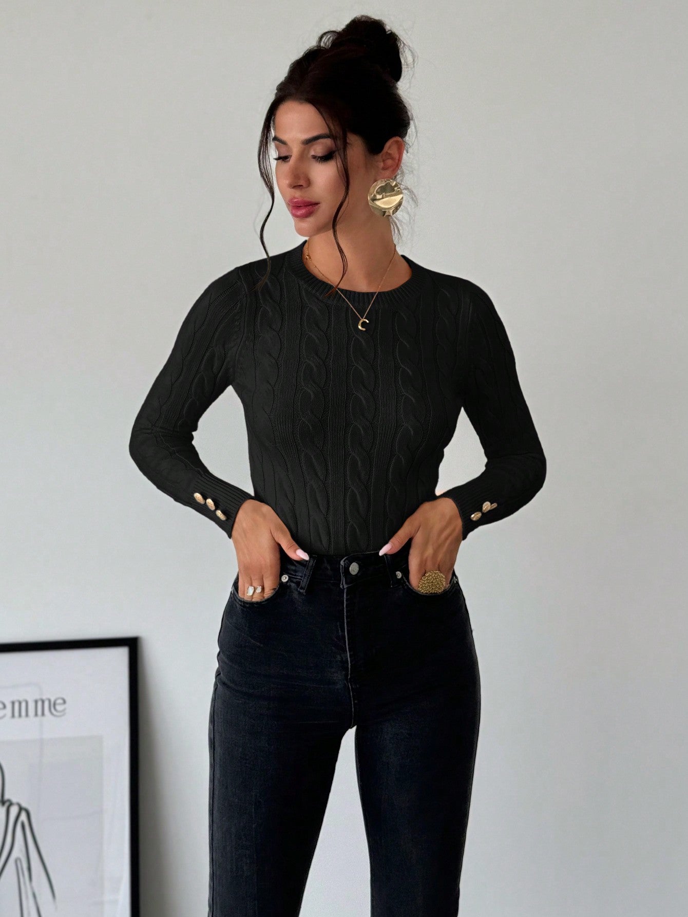 Blusa Tricot com Trança e Botões nos Punhos Blusa Tricot com Trança e Botões nos Punhos