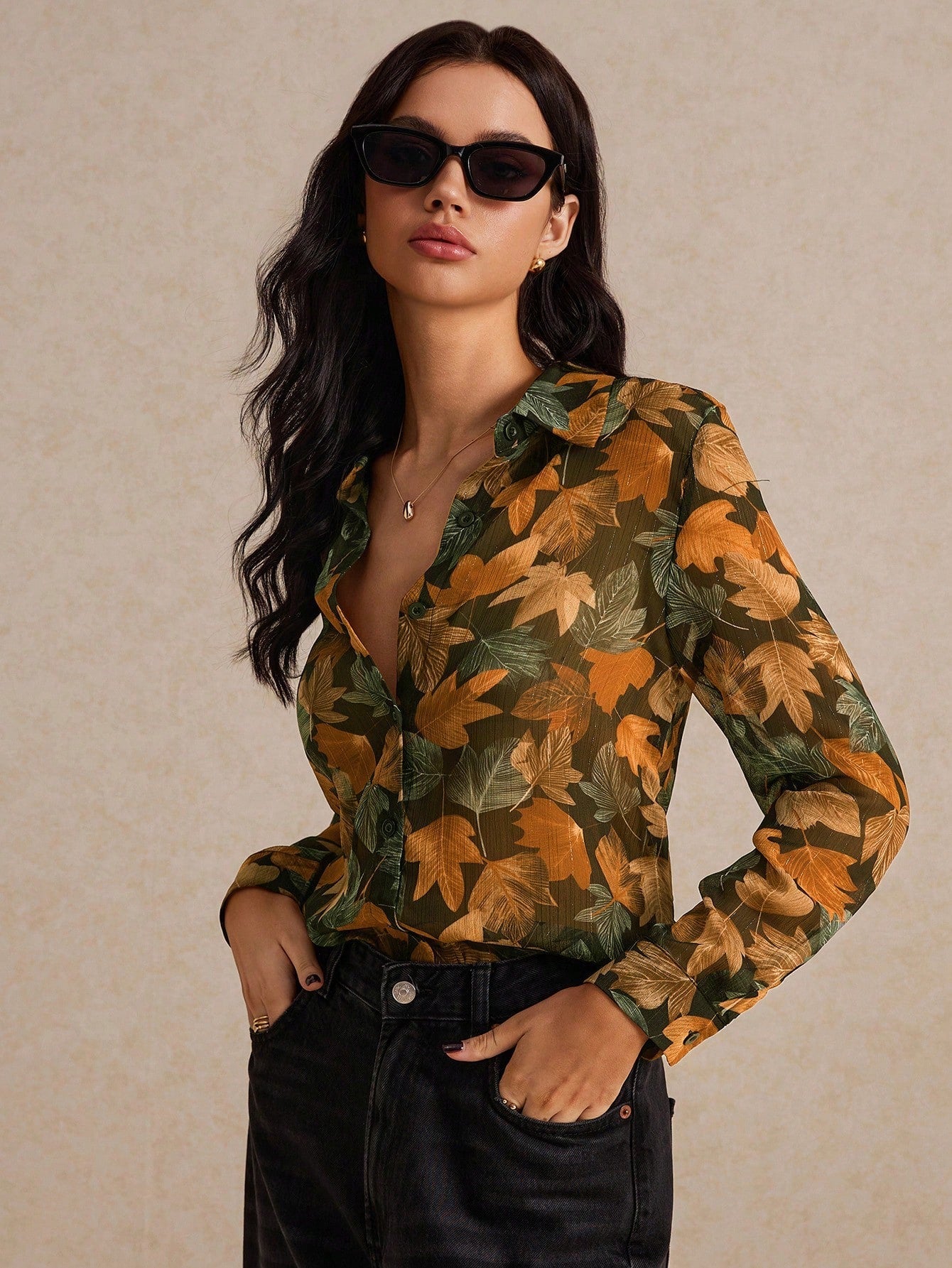 Camisa Floral com Estilo Sofisticado e Caimento Leve Camisa Floral com Estilo Sofisticado e Caimento Leve