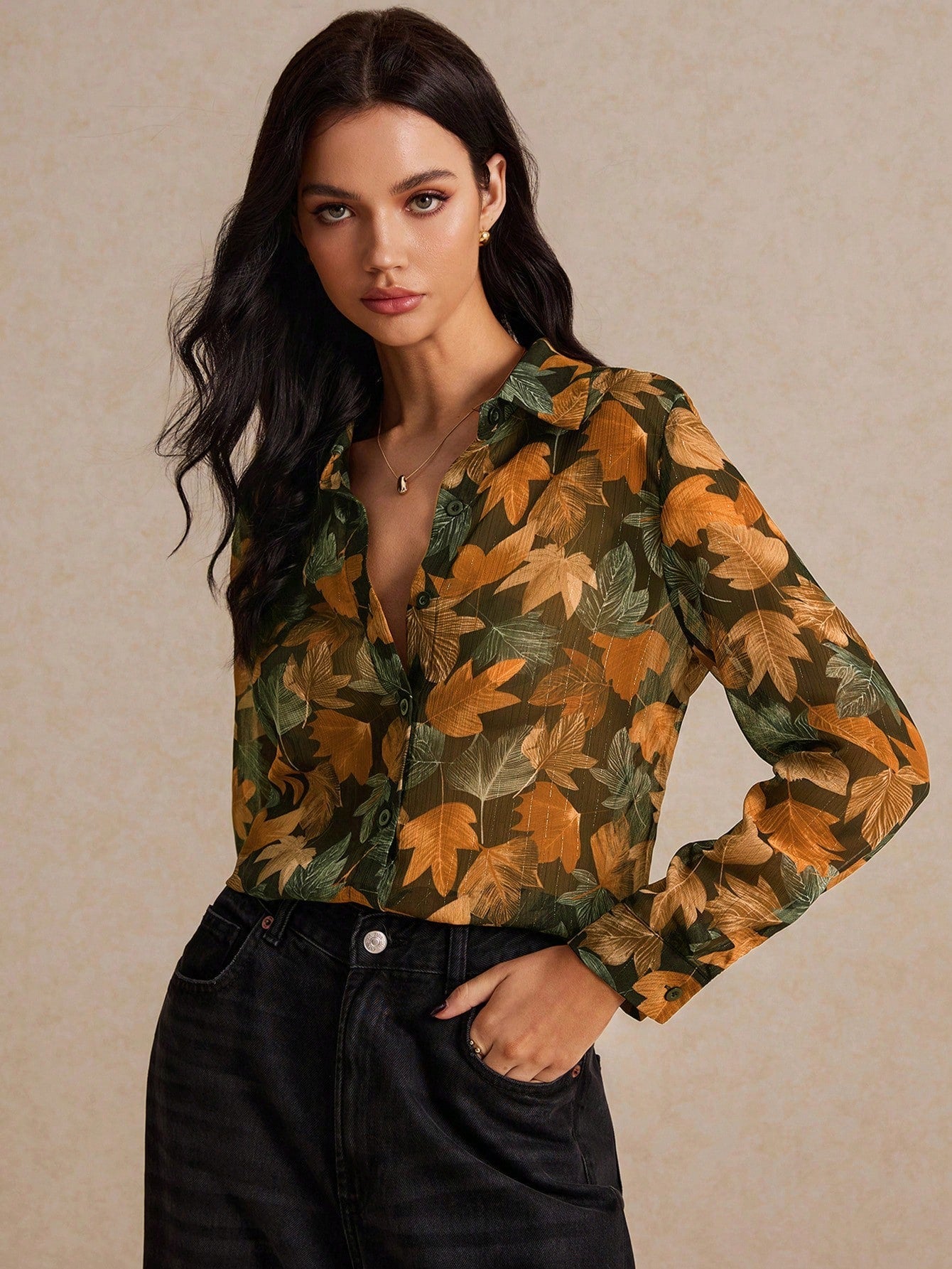 Camisa Floral com Estilo Sofisticado e Caimento Leve Camisa Floral com Estilo Sofisticado e Caimento Leve
