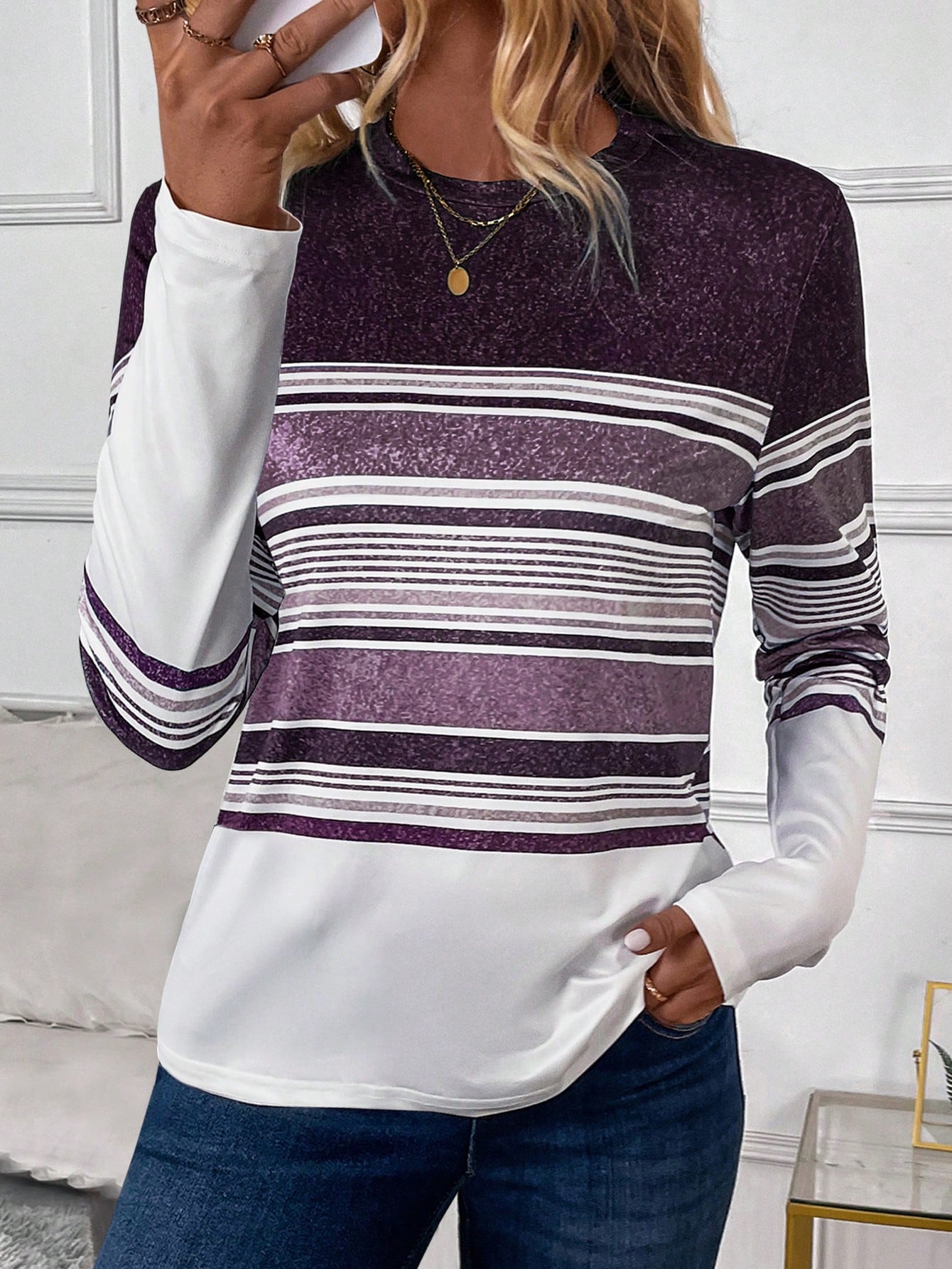 Blusa Listrada em Tons de Azul com Manga Longa Roxo / P Blusa Listrada em Tons de Azul com Manga Longa