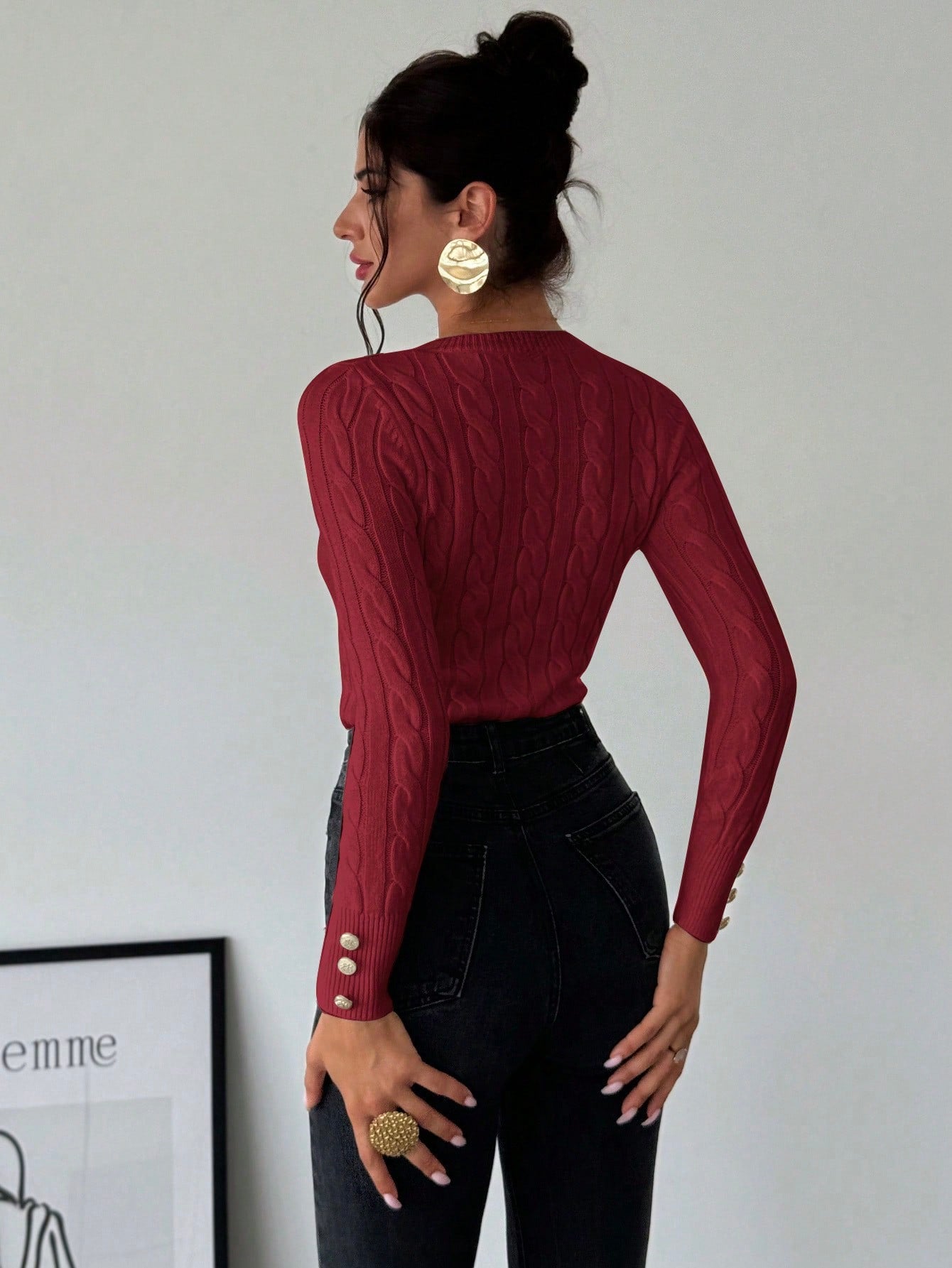 Blusa Tricot com Trança e Botões nos Punhos Blusa Tricot com Trança e Botões nos Punhos