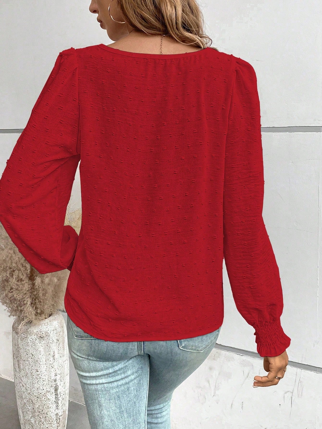 Blusa Texturizada com Detalhes e Punho com Elástico Blusa Texturizada com Detalhes e Punho com Elástico