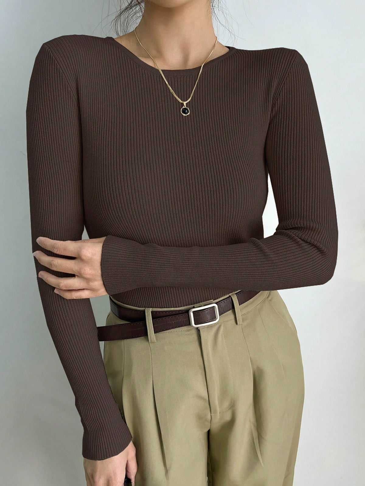 Blusa Canelada de Manga Longa com Decote Reto Café / P Blusa Canelada de Manga Longa com Decote Reto