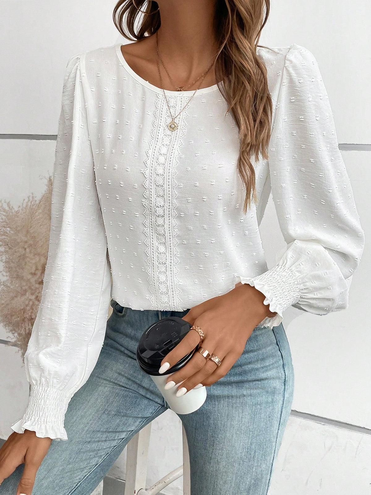 Blusa Texturizada com Detalhes e Punho com Elástico Branco / P Blusa Texturizada com Detalhes e Punho com Elástico
