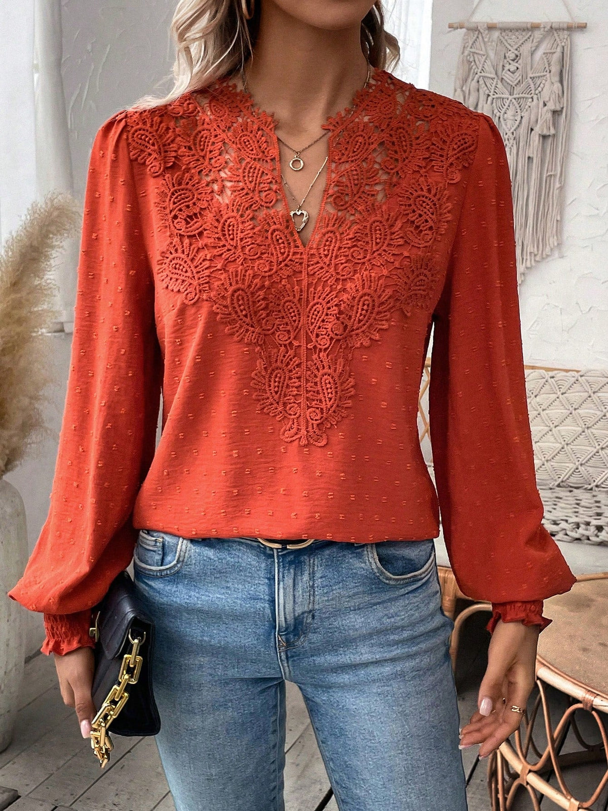Camisa com Decote em Renda e Manga Longa Elegante Marsala / P Camisa com Decote em Renda e Manga Longa Elegante