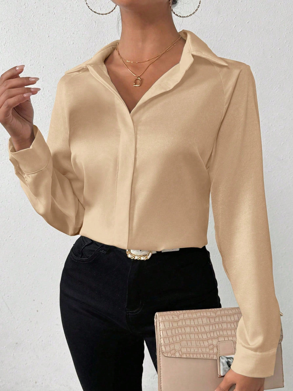 Camisa Social Elegante com Caimento Acetinado Damasco / P Camisa Social Elegante com Caimento Acetinado