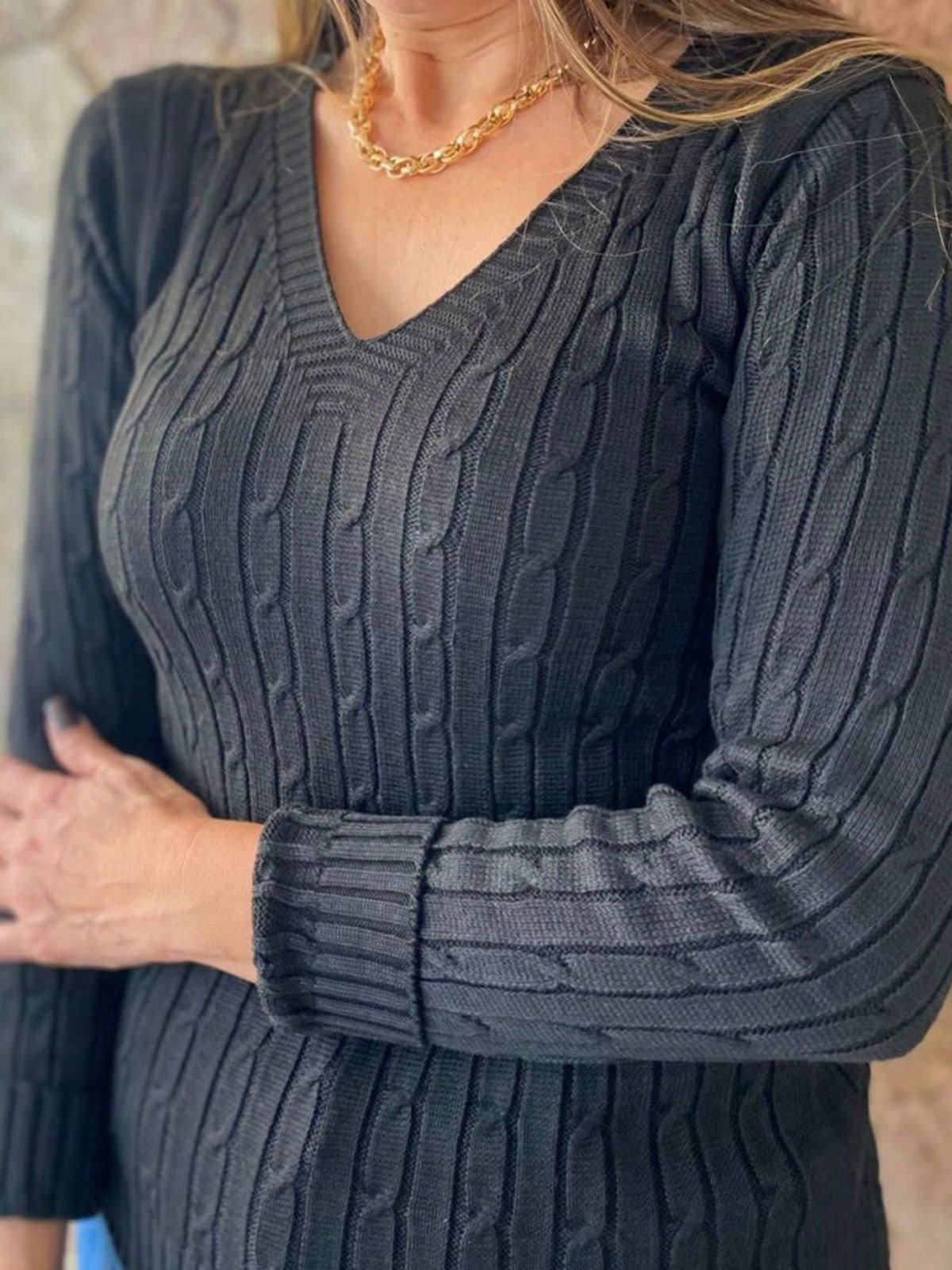 Blusa Tricot com Decote V e Textura Trançada Preto / P Blusa Tricot com Decote V e Textura Trançada