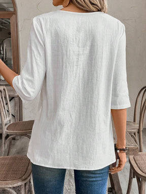 Blusa de Algodão com Detalhe em Camadas e Manga 3/4 Blusa de Algodão com Detalhe em Camadas e Manga 3/4
