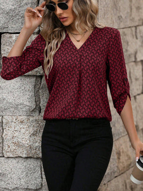 Camisa Estampada com Decote V e Manga 3/4 Camisa Estampada com Decote V e Manga 3/4