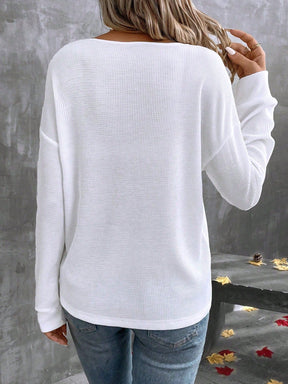 Camiseta com Decote V Contrastante e Manga Longa Camiseta com Decote V Contrastante e Manga Longa