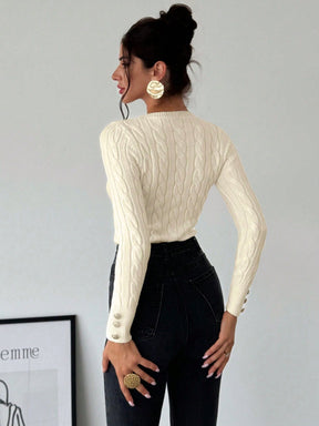 Blusa Tricot com Trança e Botões nos Punhos Blusa Tricot com Trança e Botões nos Punhos