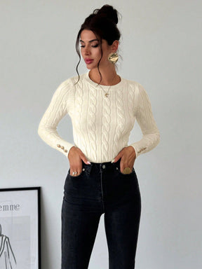 Blusa Tricot com Trança e Botões nos Punhos Blusa Tricot com Trança e Botões nos Punhos