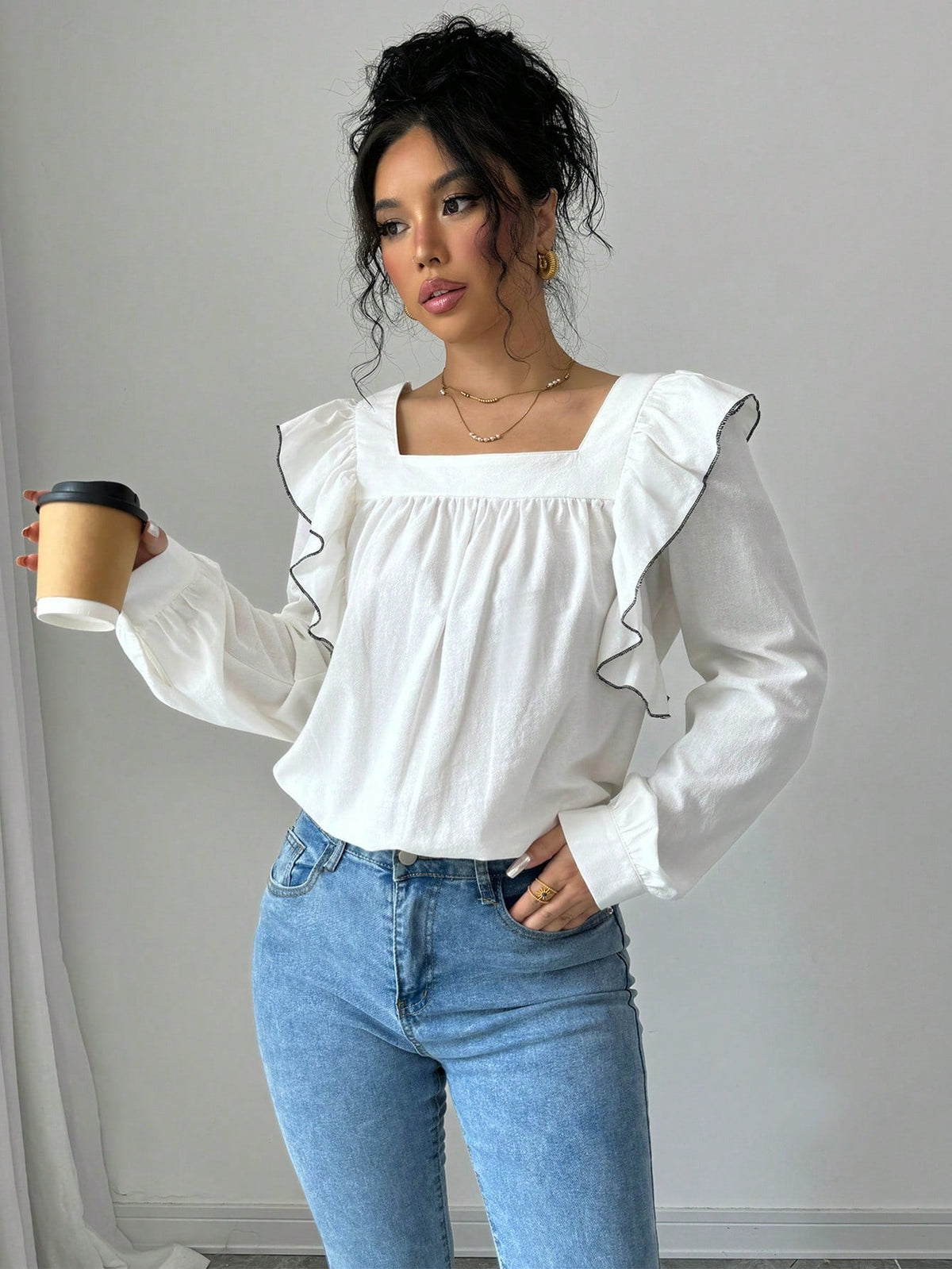 Blusa com Decote Quadrado e Babados Laterais Branco / P Blusa com Decote Quadrado e Babados Laterais