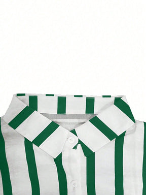 Camisa Listrada Oversized com Bolsos Frontais Camisa Listrada Oversized com Bolsos Frontais