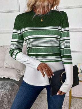 Blusa Listrada em Tons de Azul com Manga Longa Blusa Listrada em Tons de Azul com Manga Longa