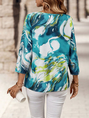 Blusa Estampada Abstrata com Manga 3/4 Solta Blusa Estampada Abstrata com Manga 3/4 Solta