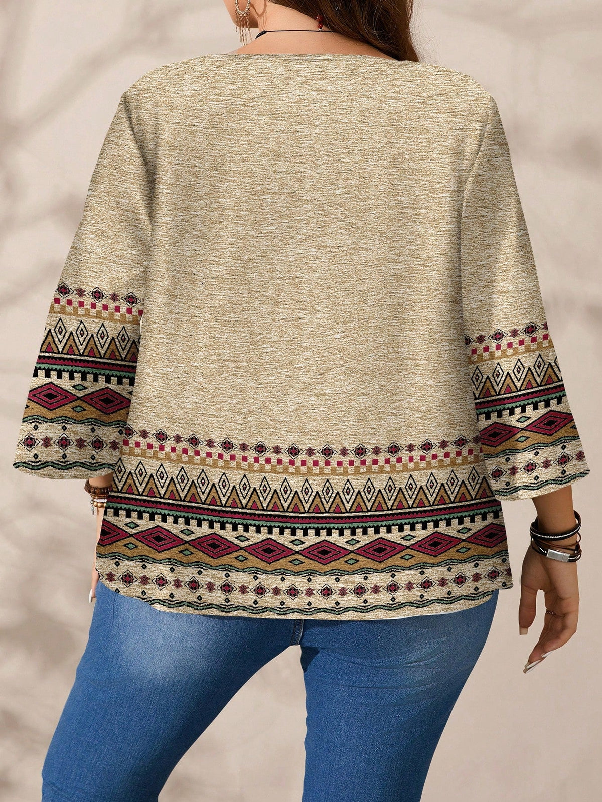 Blusa Estilo Étnico com Estampa Colorida e Manga 3/4 Blusa Estilo Étnico com Estampa Colorida e Manga 3/4