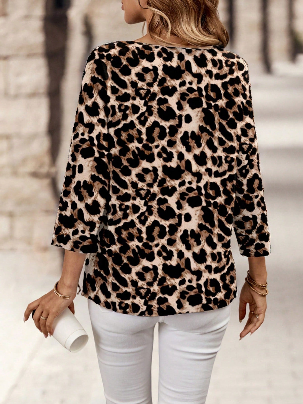 Blusa Estampada Animal Print com Manga 3/4 Blusa Estampada Animal Print com Manga 3/4