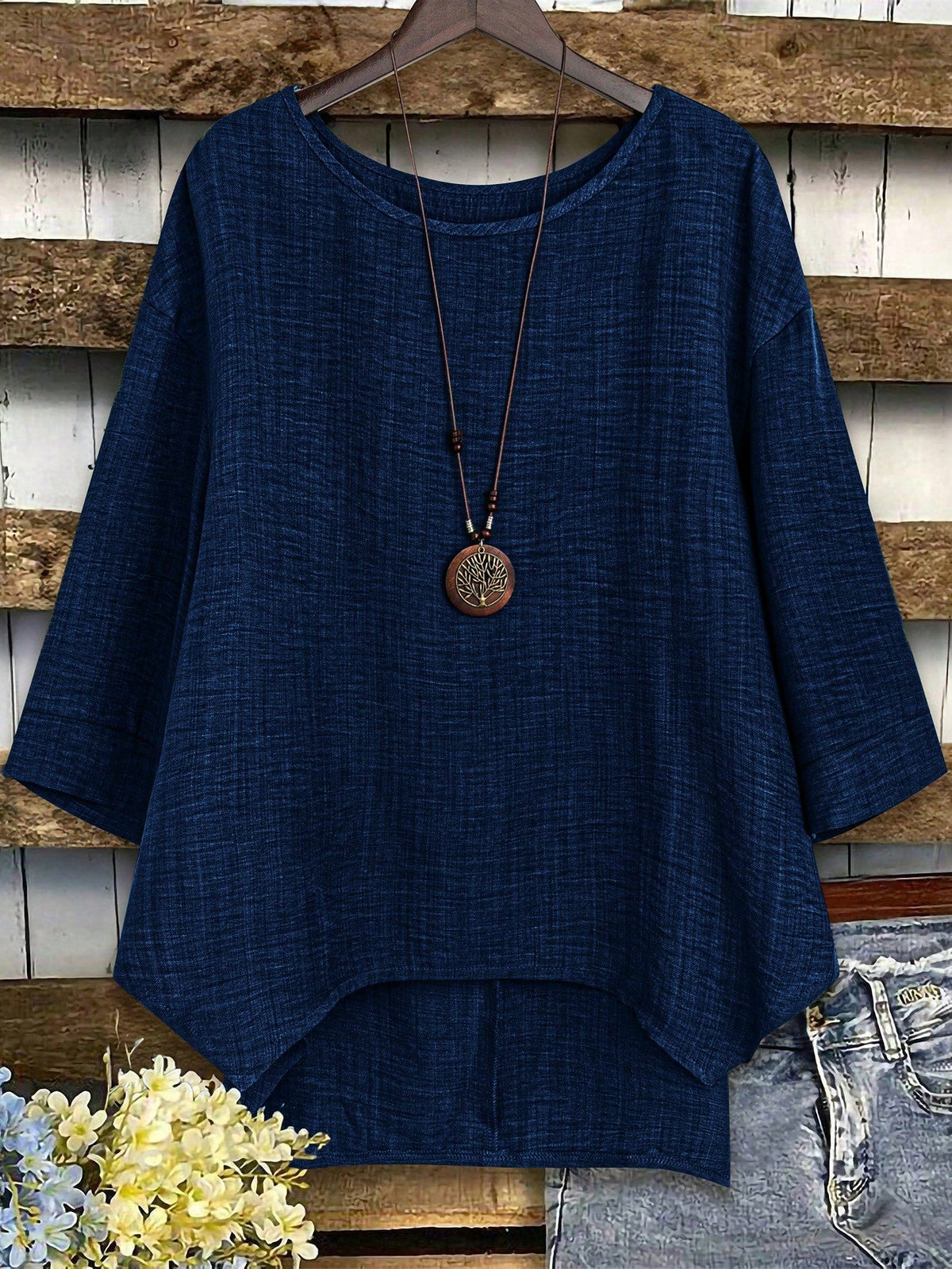 Blusa Assimétrica com Manga 3/4 e Tecido Texturizado Azul Marinho / P Blusa Assimétrica com Manga 3/4 e Tecido