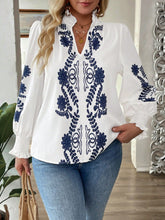 Blusa com Bordado Floral e Manga Longa Elegante Branco / P Blusa com Bordado Floral e Manga Longa Elegante