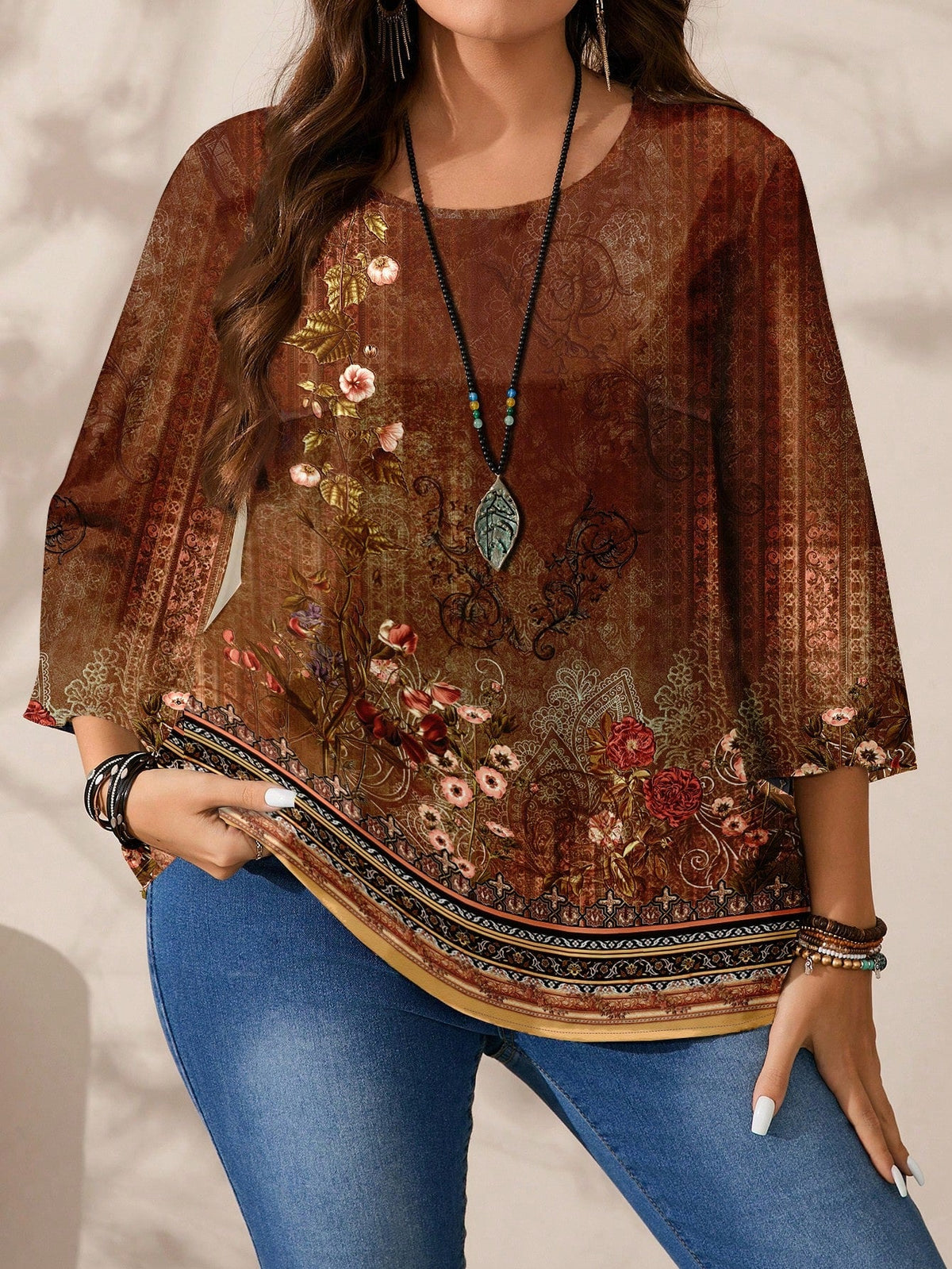 Blusa Estampada com Detalhes Florais e Étnicos Estampa 2 / P Blusa Estampada com Detalhes Florais e Étnicos