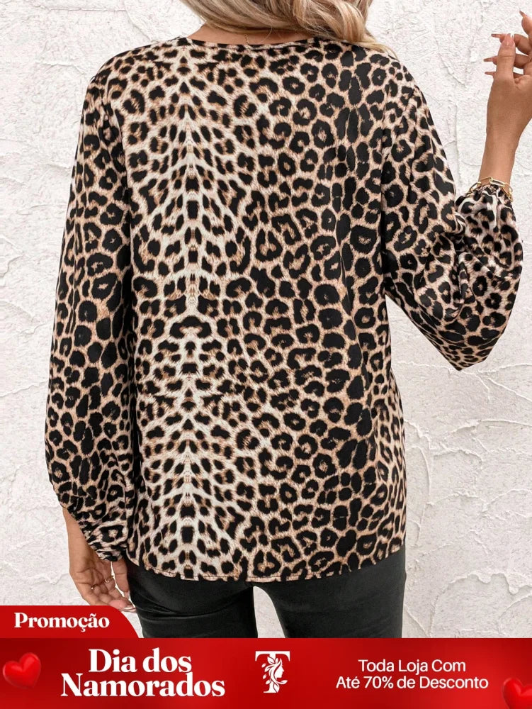 Blusa Animal Print com Manga Ampla e Decote V Blusa Animal Print com Manga Ampla e Decote V