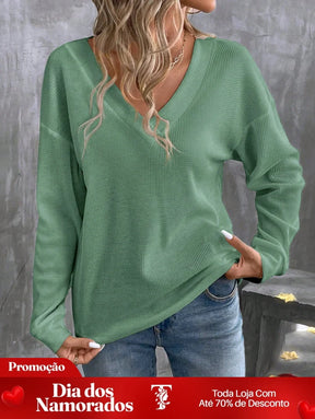 Camiseta com Decote V Contrastante e Manga Longa Camiseta com Decote V Contrastante e Manga Longa